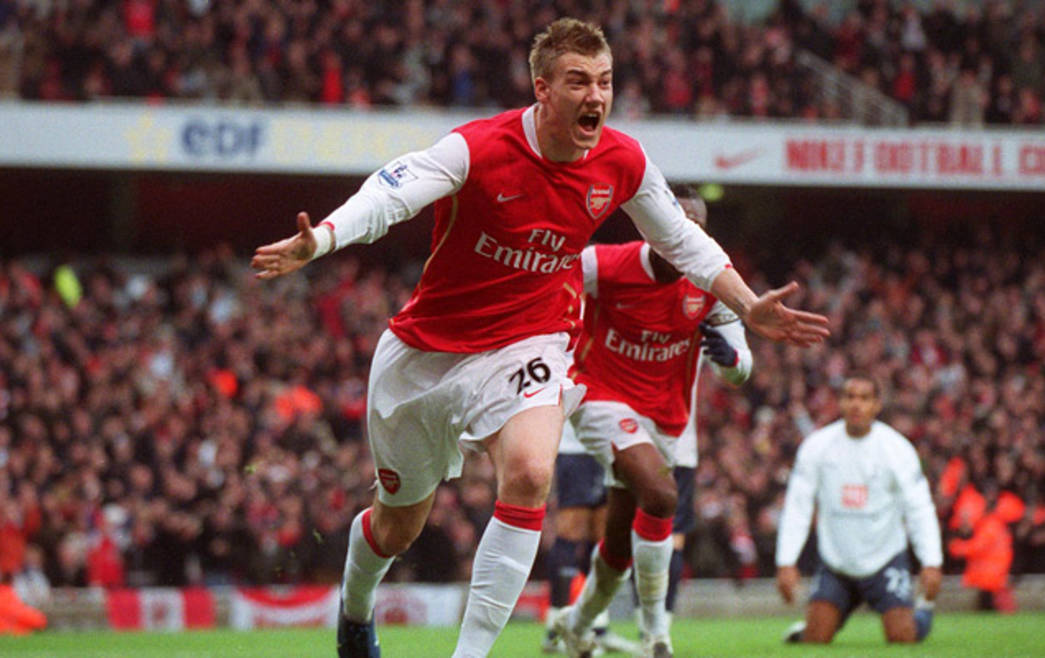 Top 10 Fastest Goals in Football History - TheSportStuff